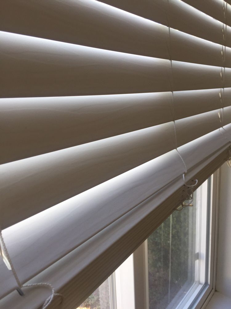 Look At Those Dust Free Blinds This Was The Handiwork Of Haydee I Photo Of True Blue Maids Pasadena Ca United States Look At Those