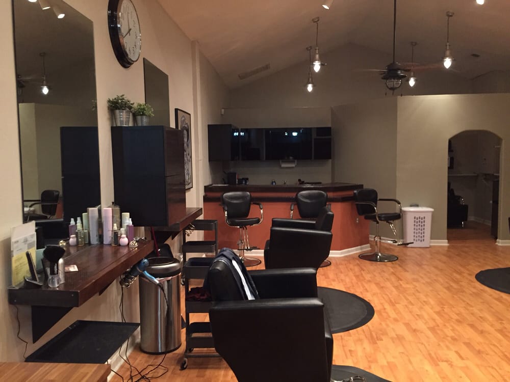 Hue Hair Studio