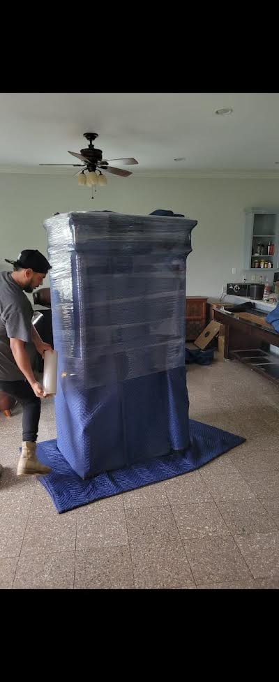 Ricky Discount Movers