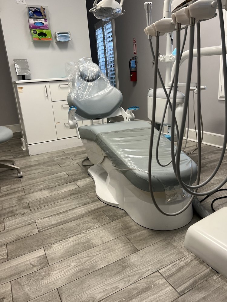 image of business Walk-In Dental Clinic of Katy