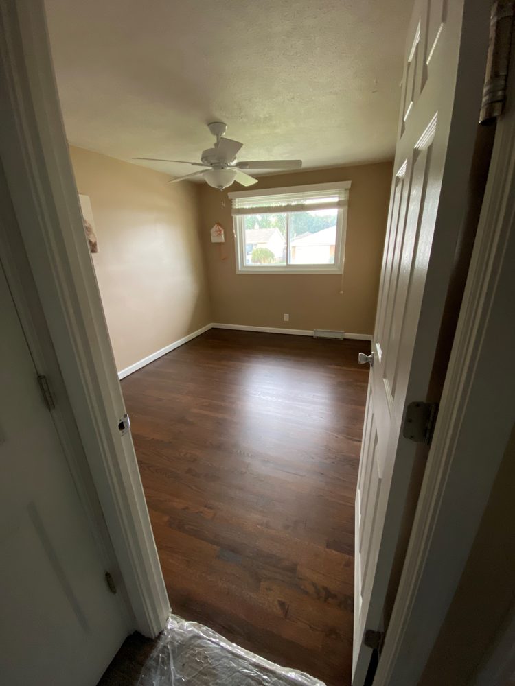 image of business STI Flooring Deluxe