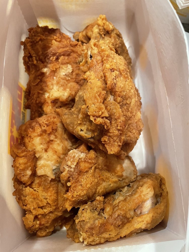 Lee's Famous Recipe Chicken