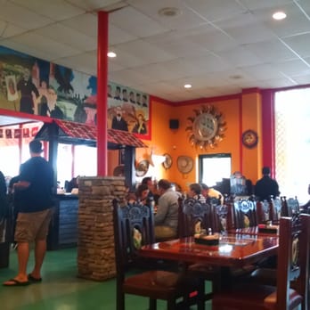 El Paso Mexican Restaurant 47 Photos 19 Reviews 505 Photo Of El Paso Mexican Restaurant Hickory Nc United States Salsa Bar