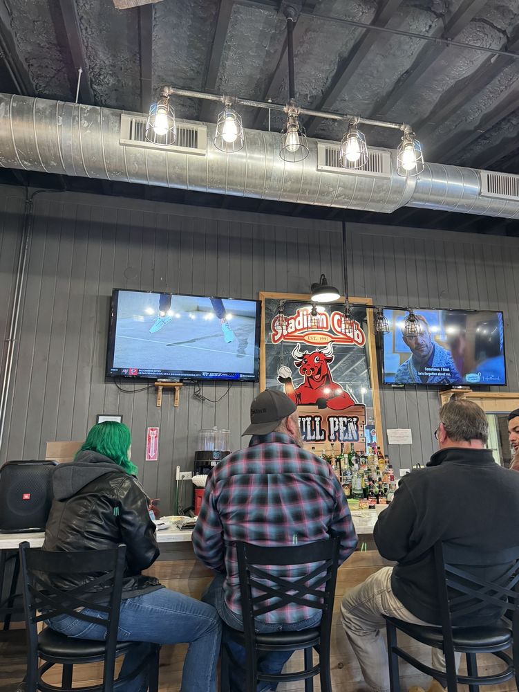 Stadium Club Bullpen