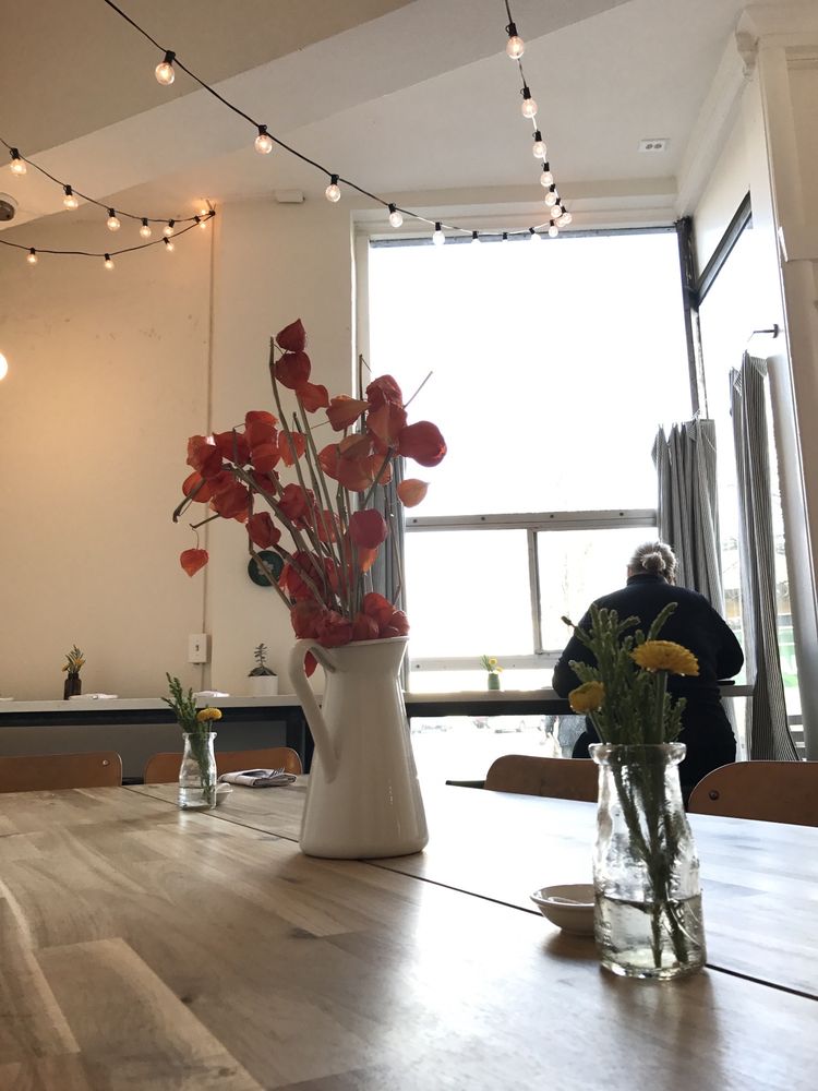 Vivienne Kitchen & Pantry