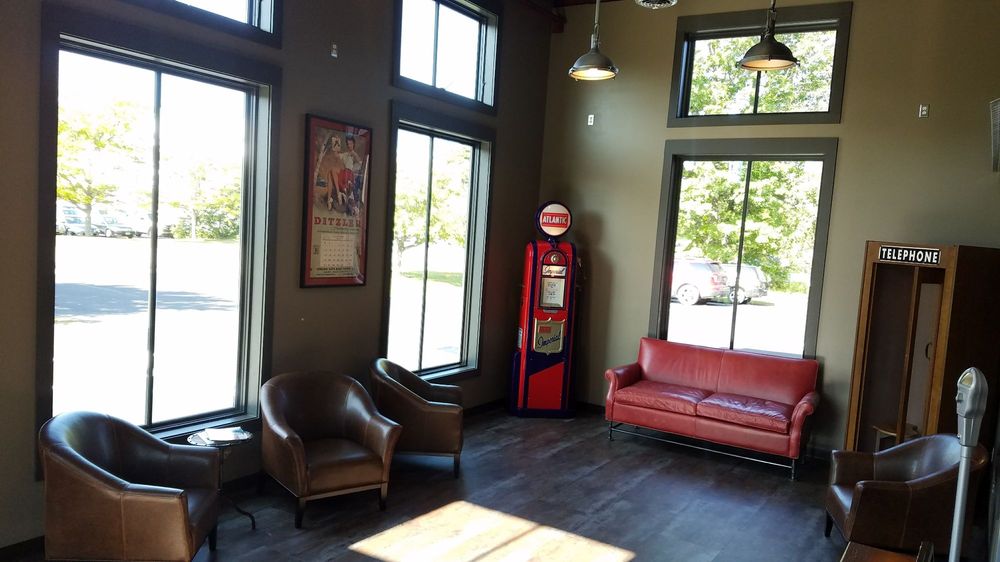 Rotunda's Collision Center