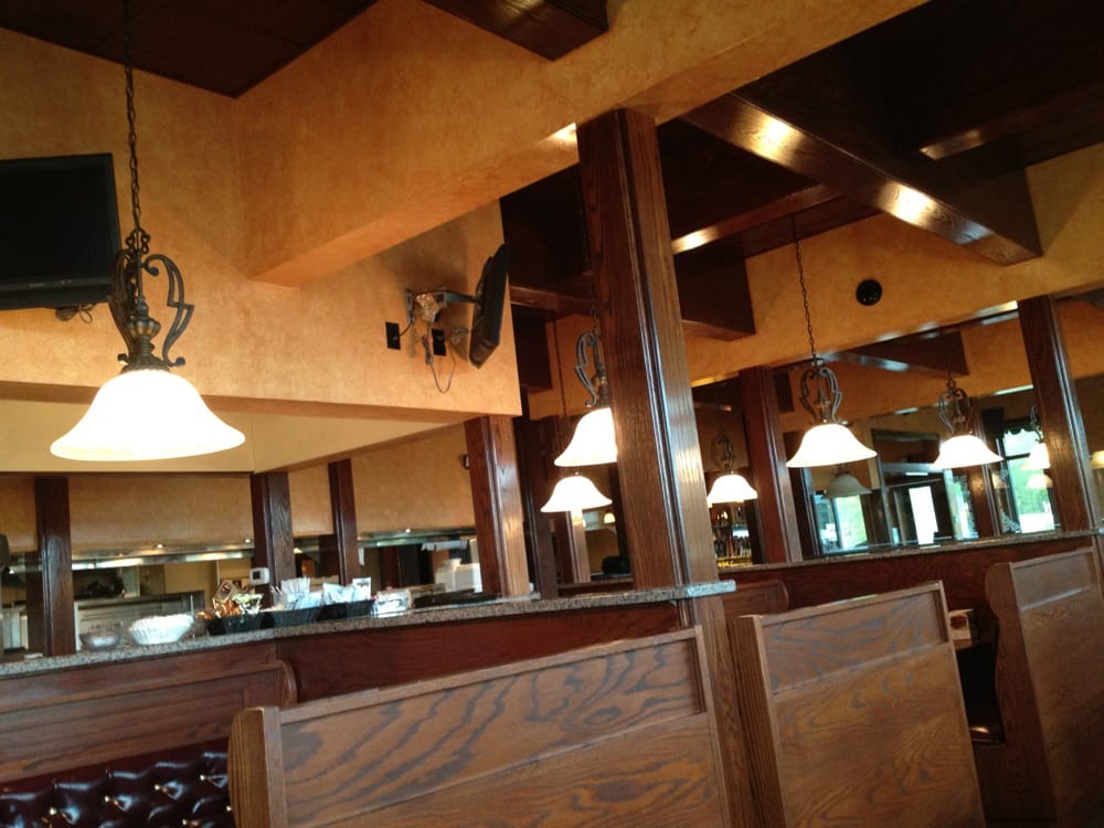 Torrington Pizza Palace 15 Reviews Pizza 1431 E Main St