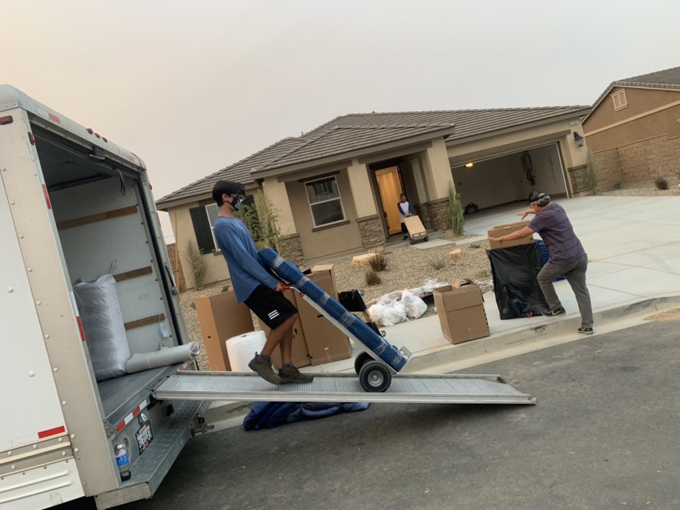MC Professional & Easy Moving