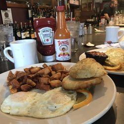 Maxi S Restaurant 33 Photos 66 Reviews Diners 47 N Main St Photo Of Maxi S Restaurant Waterbury Vt United States The Picture Says It