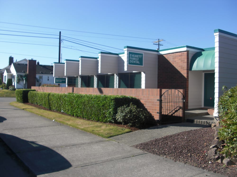 image of business Everett Family Dental