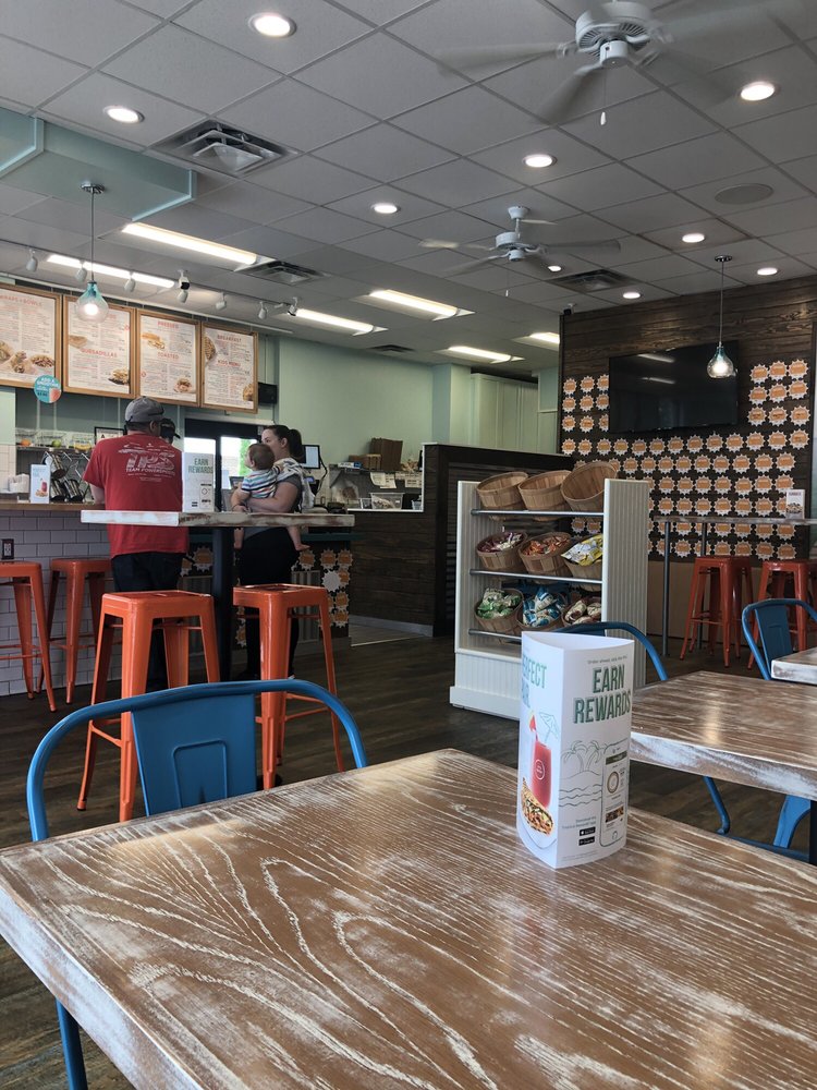 Tropical Smoothie Cafe