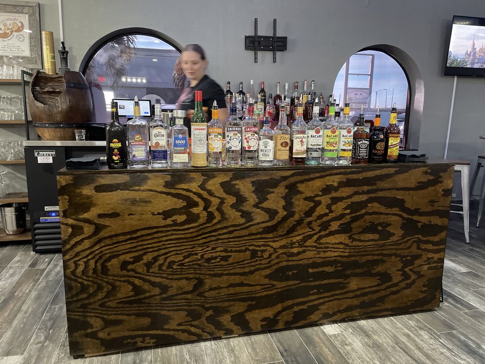 Cork Soakers Deck & Wine Bar North Fort Myers, North Fort Myers