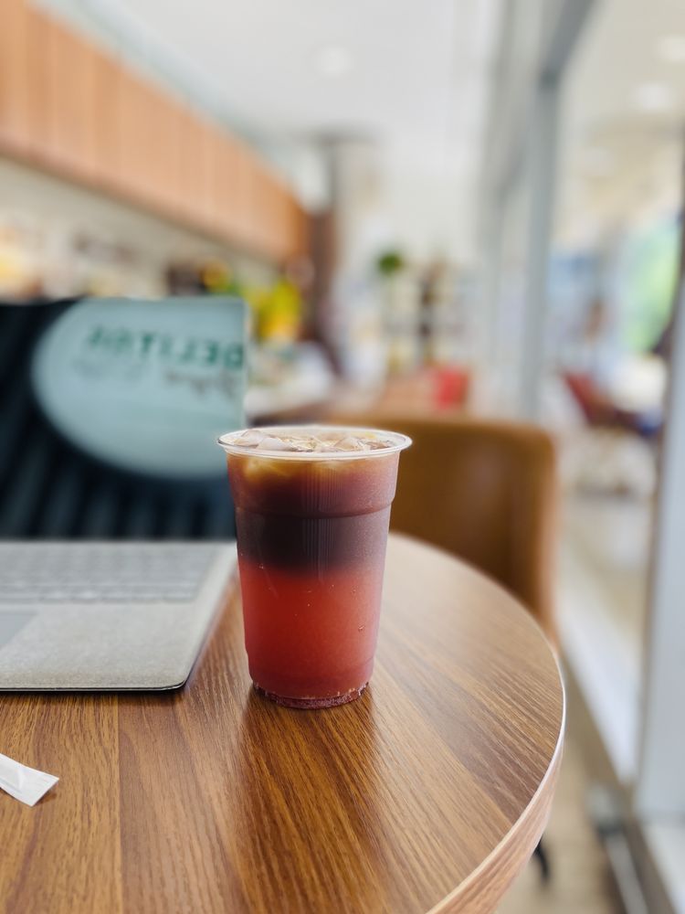Social spots from Adelitas Coffee Co