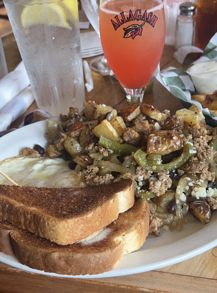 100 Main Restaurant & Bar