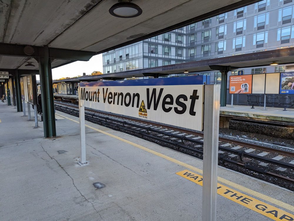 Mt Vernon West Metro North Station