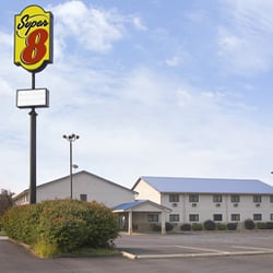 Super 8 By Wyndham Indianapolis 10 Photos Hotels 4530 S Photo Of Super 8 By Wyndham Indianapolis In United States