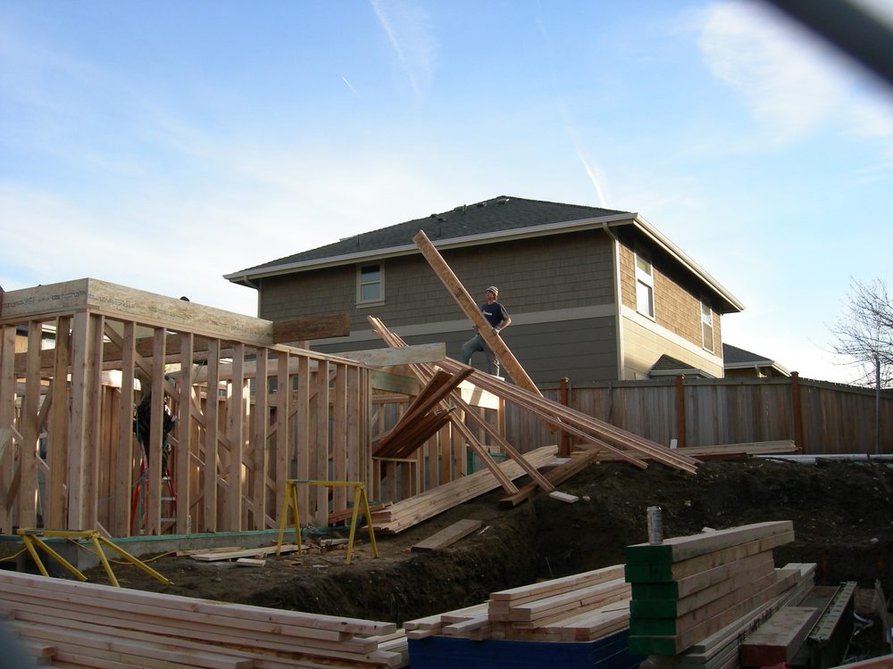 Tim Brizendine, Contractor