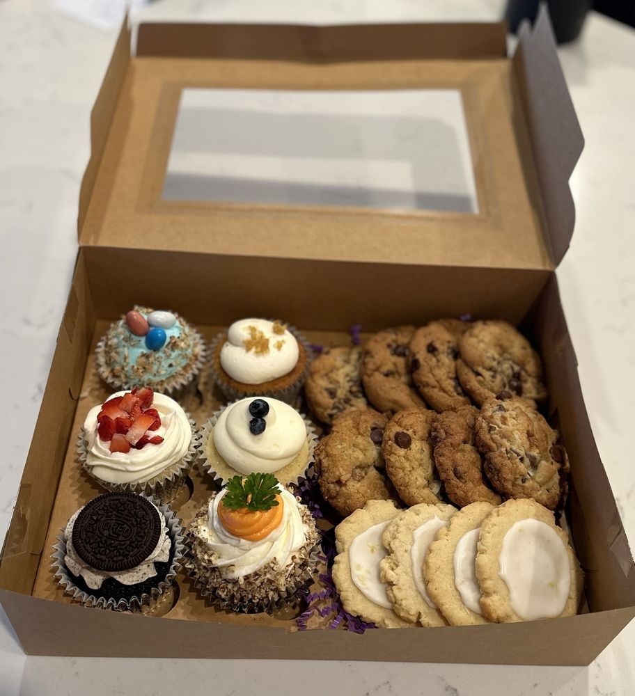 Lynn Marie’s Bakery Lynn Marie’s Bakery