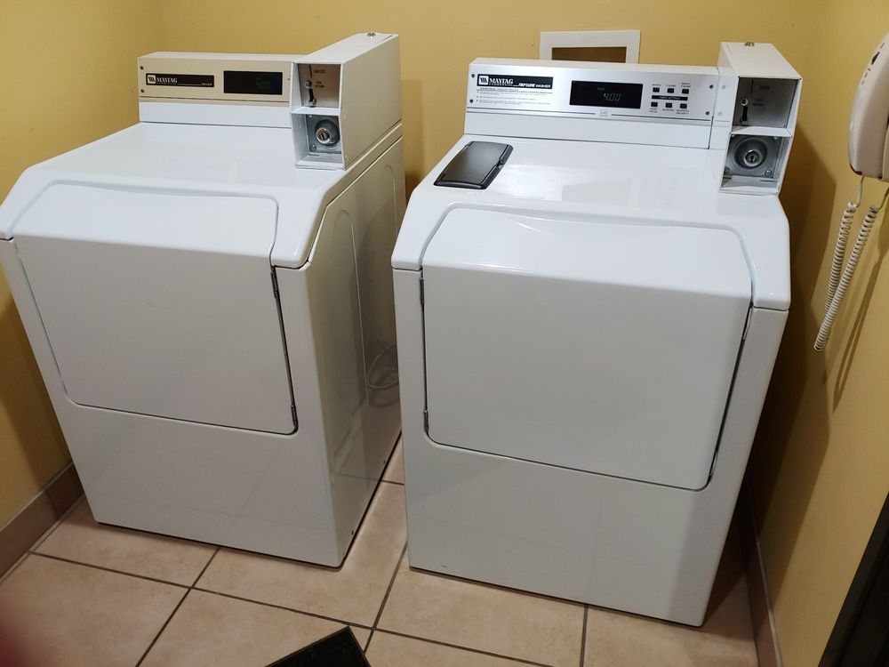 Holiday Inn Express & Suites Roanoke Rapids SE