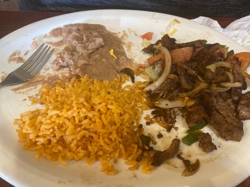 Lola's Mexican Food