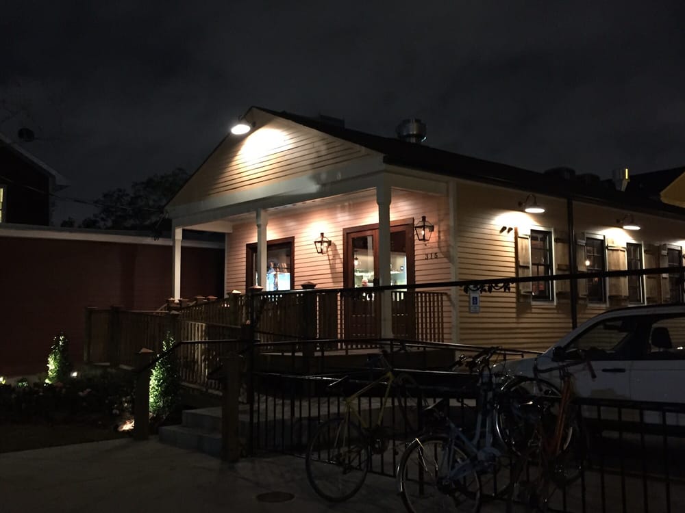 Bayou Wine Garden 153 Photos & 81 Reviews Wine Bars 315 N Rendon