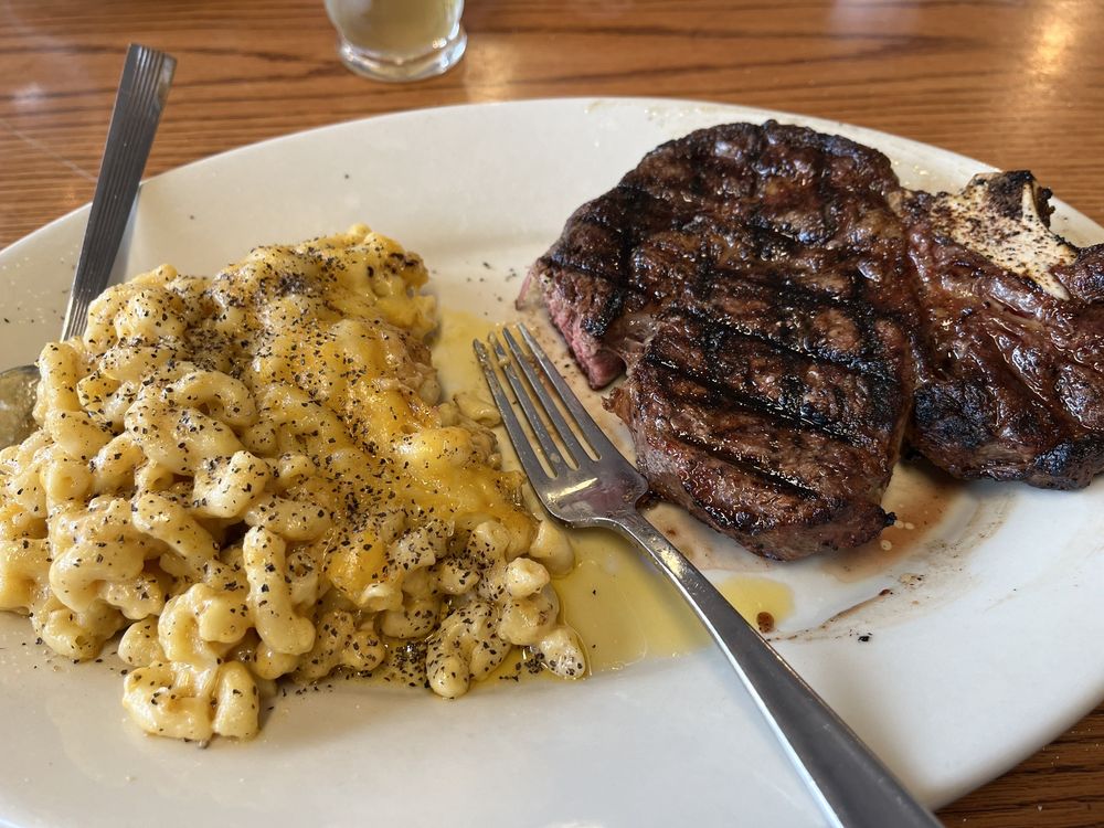 Bella’s Seneca Lake Steakhouse