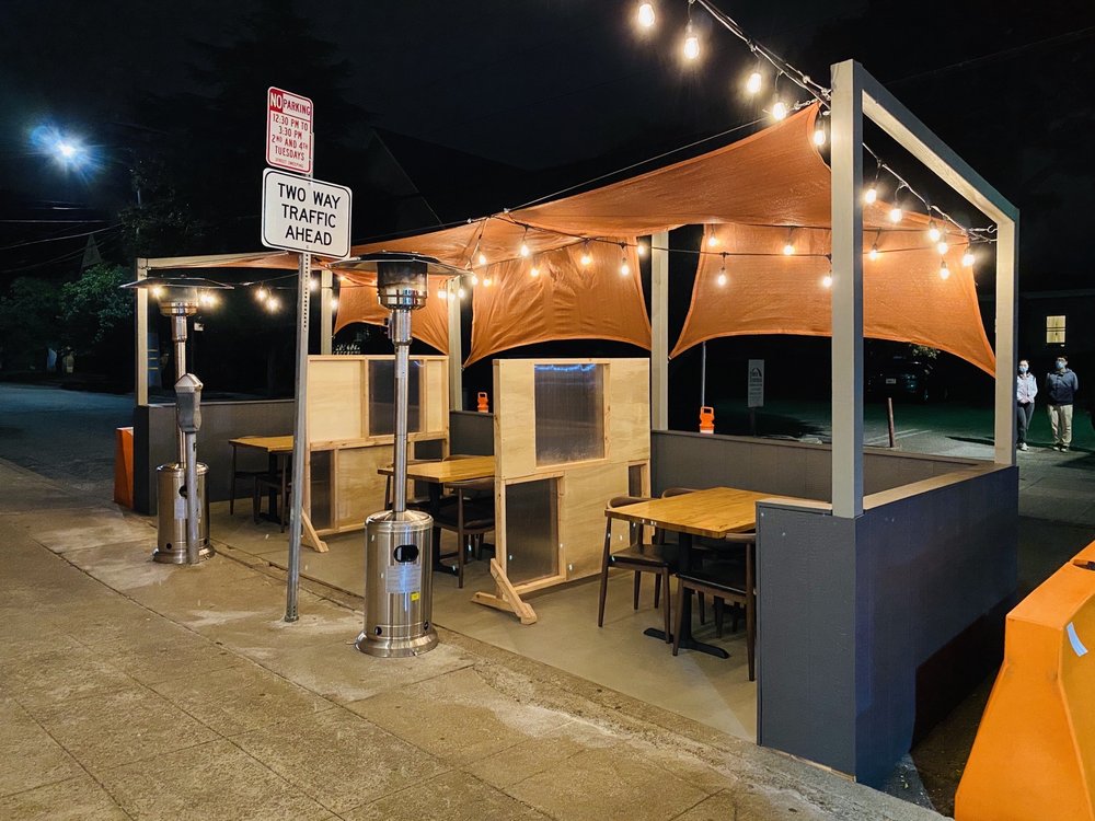 Momo Ramen and Chicken