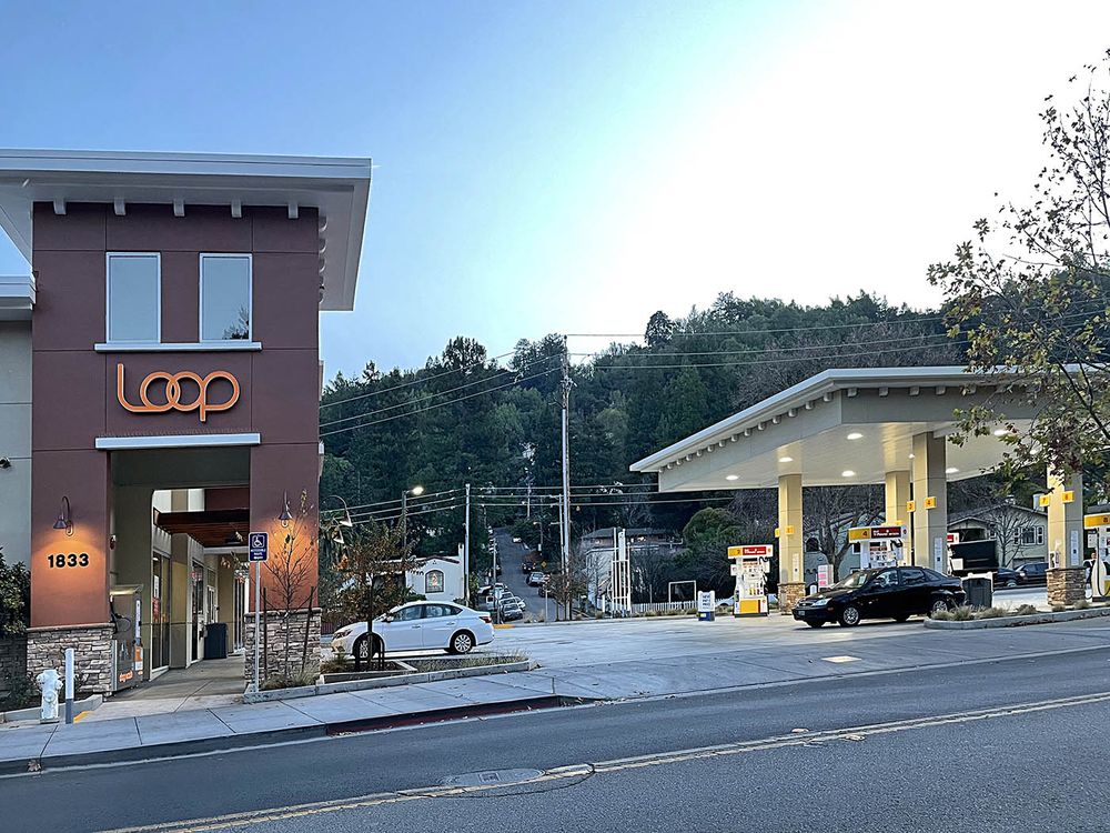 Loop Neighborhood Market
