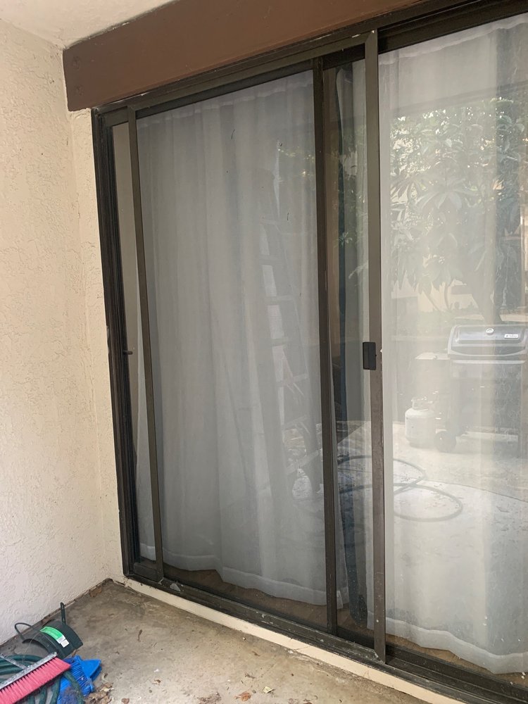 Placentia Glass & Screen