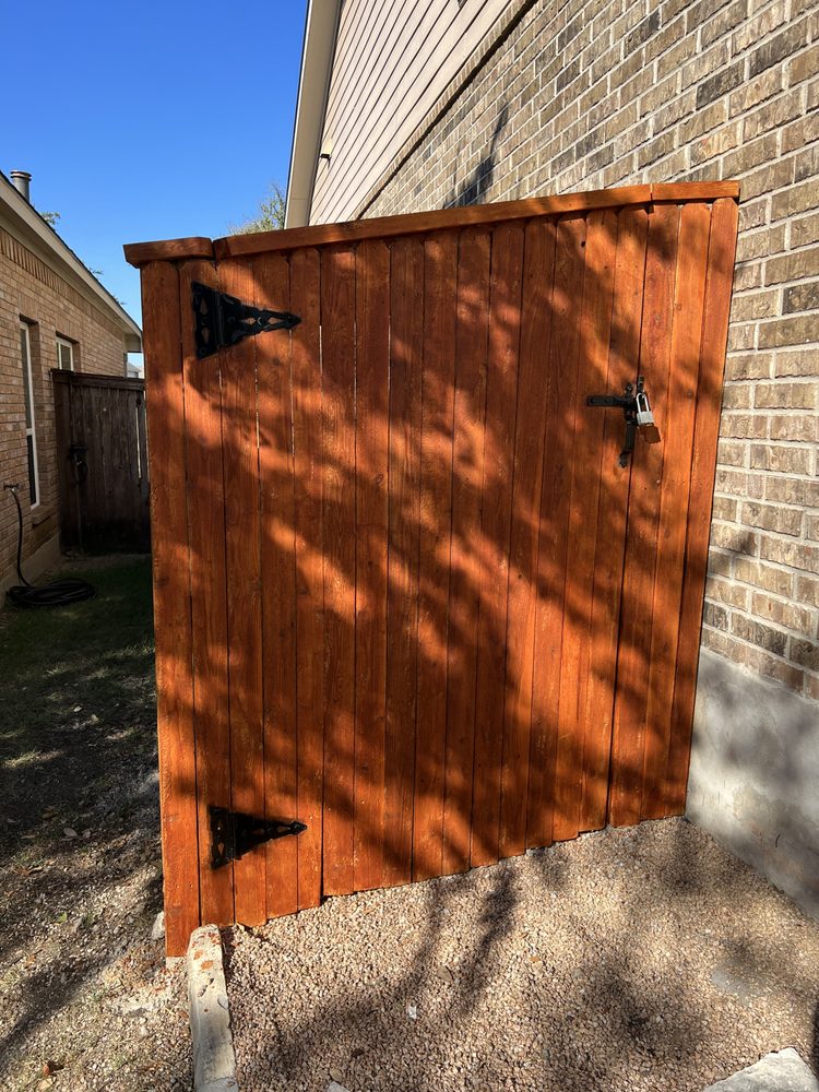 Longorias Five Star Fencing