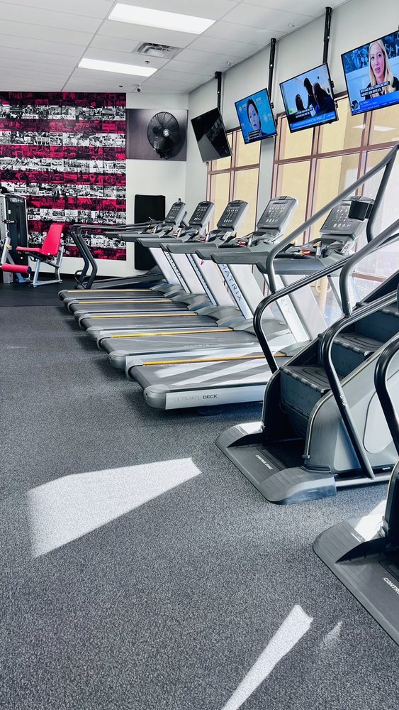 Snap Fitness - Santa Clarita