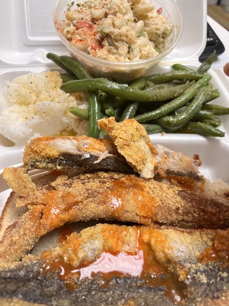 Lady T’s Homestyle Southern Cuisine