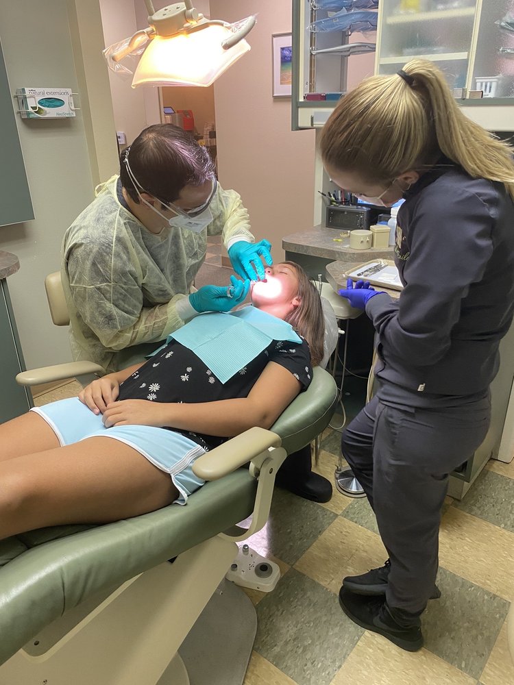 image of business Island Smiles