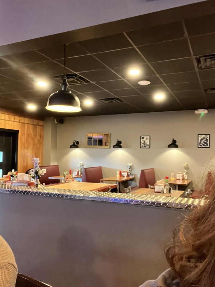 Westwood Bar & Grill