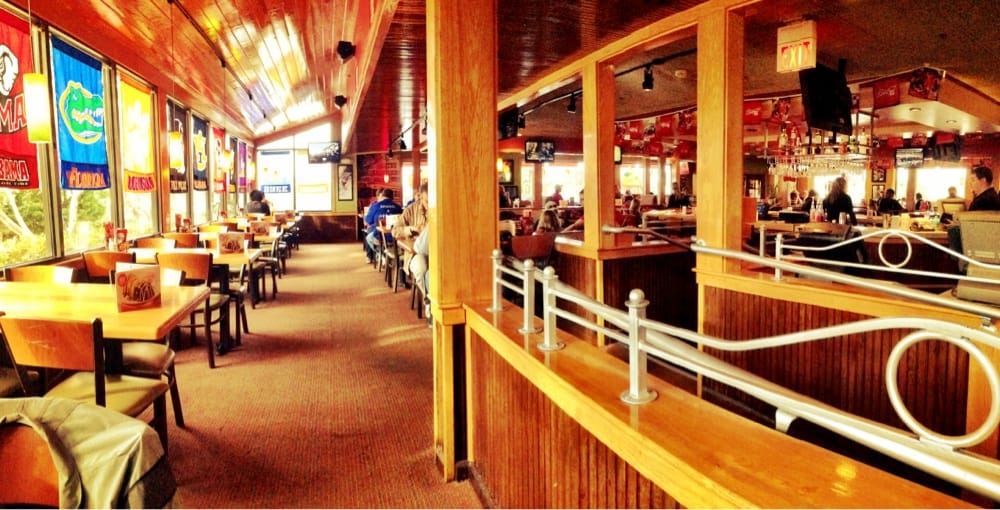 Applebee’s American (Traditional) 281 Commonwealth Blvd W