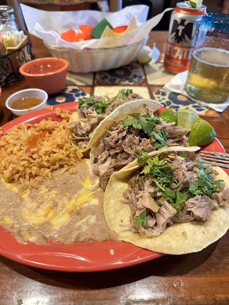 Mi Pueblo