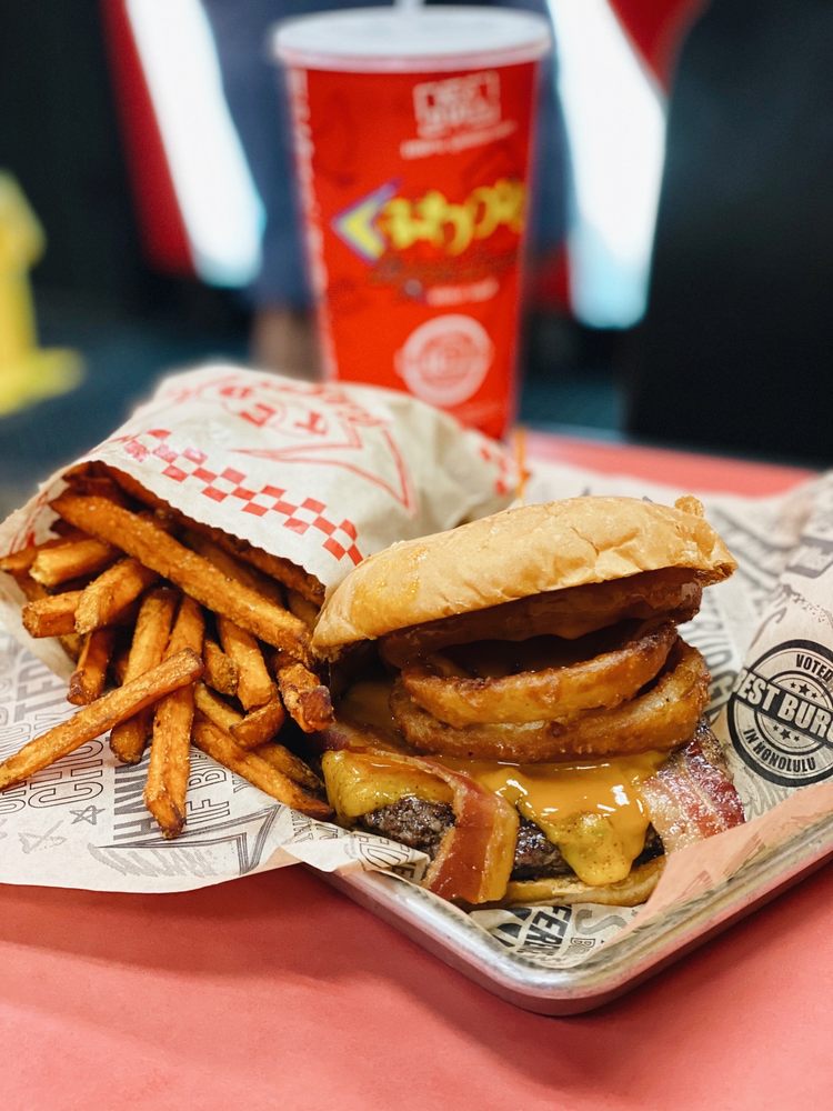 Teddy's Bigger Burgers - Waikiki