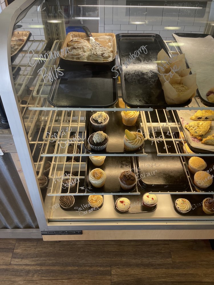 3 Little Chicks Coffee & Bakery