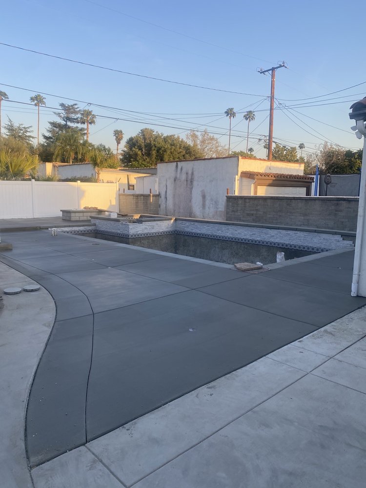 image of business Mauna Custom Pools
