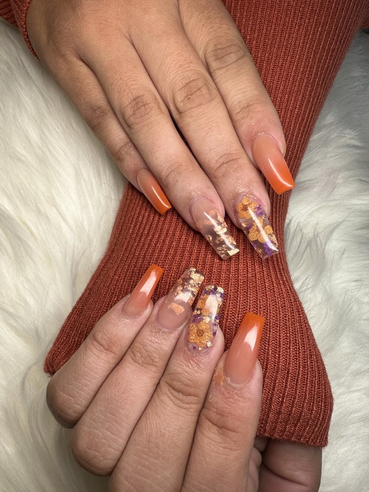 Magic Nails and Spa