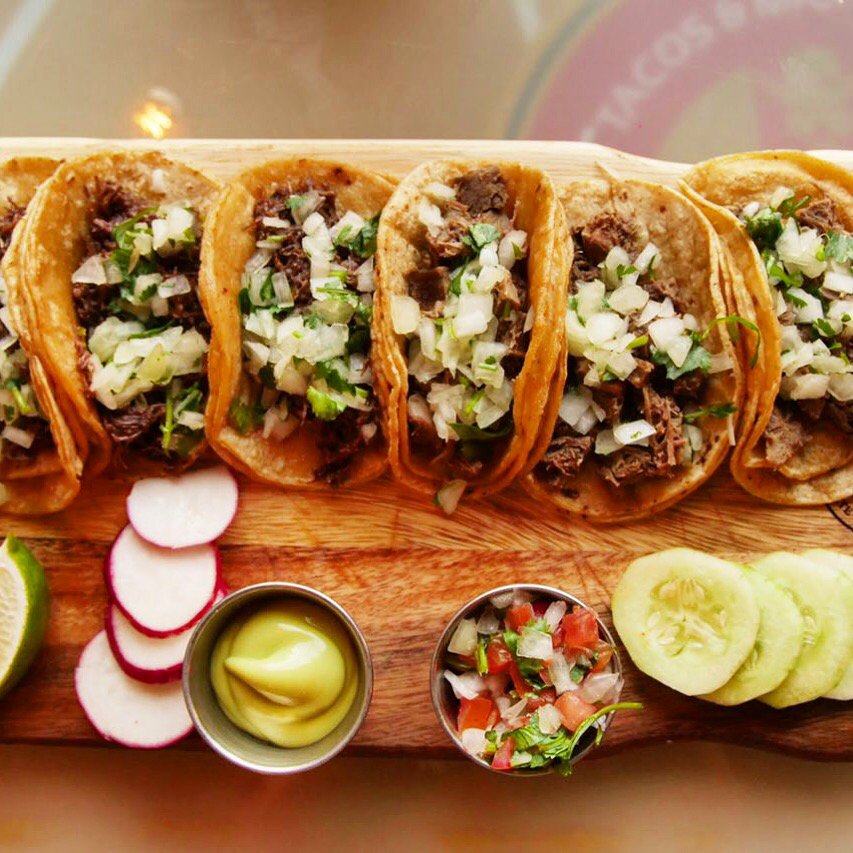 Tacos Los Desvelados - Maywood