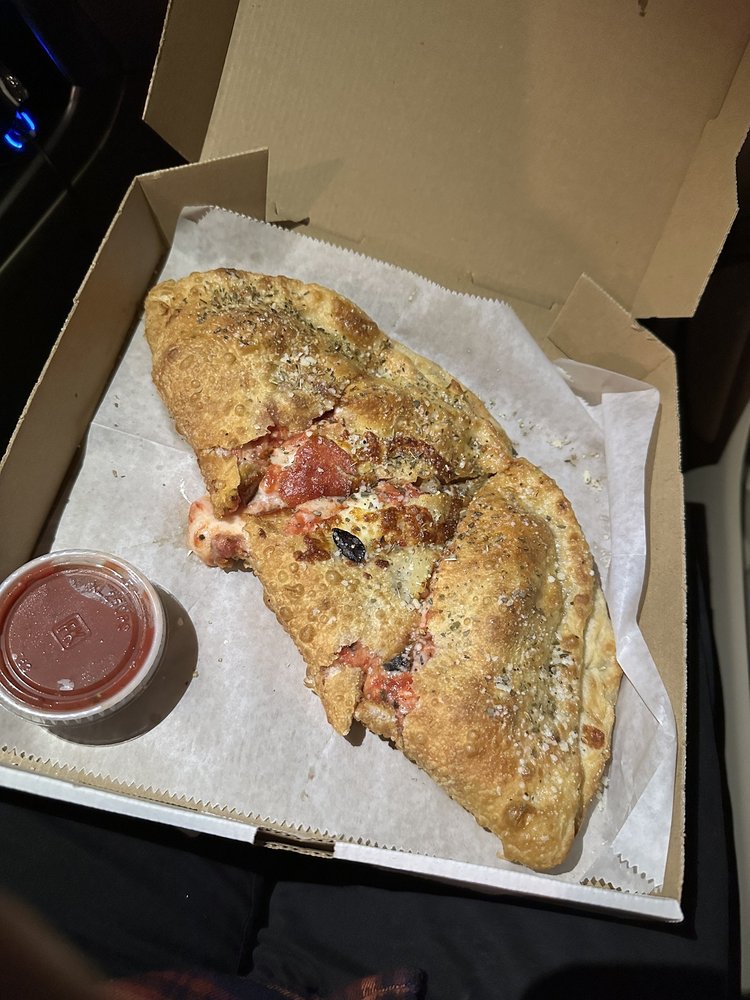 Dino's Pizza