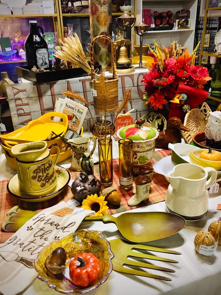 Twin Deer Antique Mall & Design