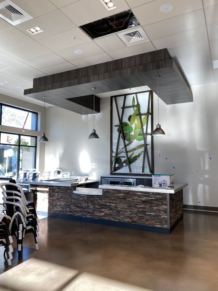 Séka Hills Tasting Room