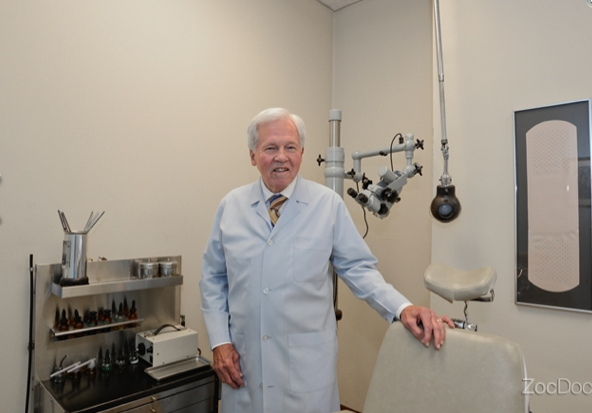 image of business Smith Roger, MD