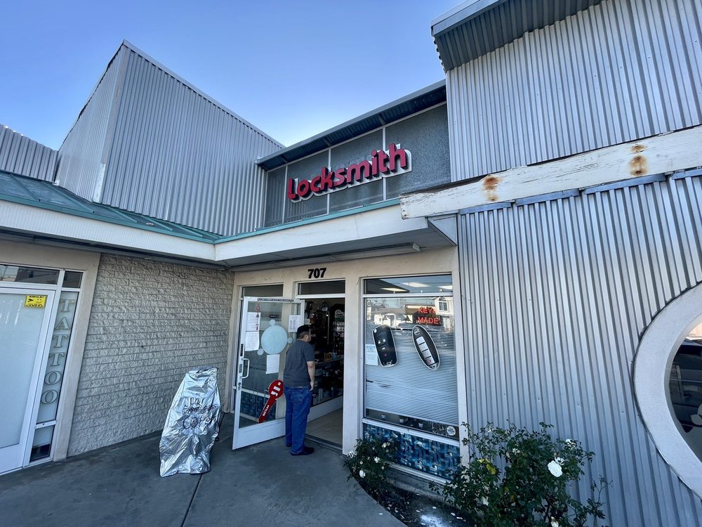 Akw locksmith