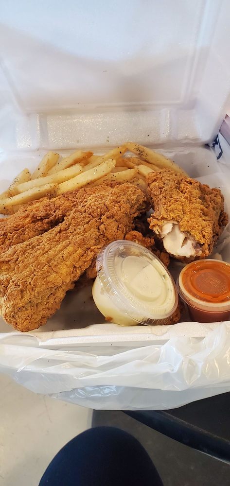 Hoot's Smokehouse