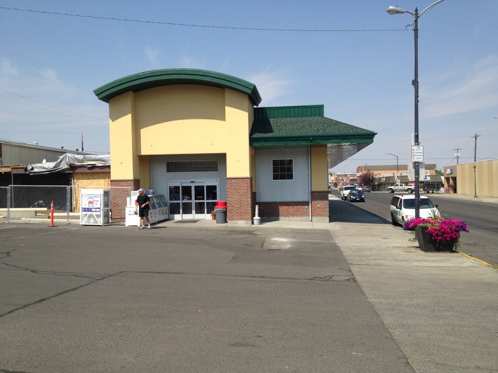 Cash and Carry Foods Grocery 222 E Main St, Grangeville, ID