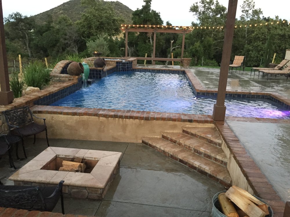 Below Ground Fire Pit With Swim Up Bar Stools Yelp Photo Of Meridian Custom Pools San Juan Capistrano Ca United States Below