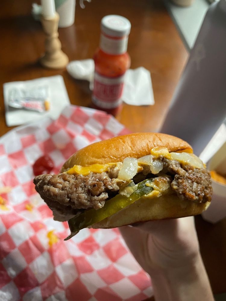 7th Street Burger